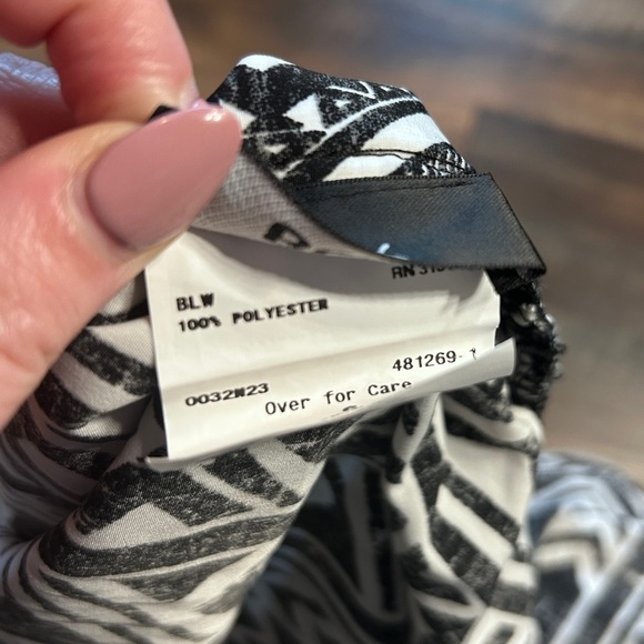 NWT Black and White BCX Skirt - Picture 8 of 8